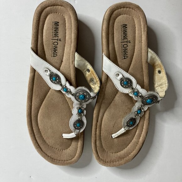 Minnetonka Shoes Women Size 9 Sandals White Leather Silver Faux Turquoise Boho - Picture 9 of 13